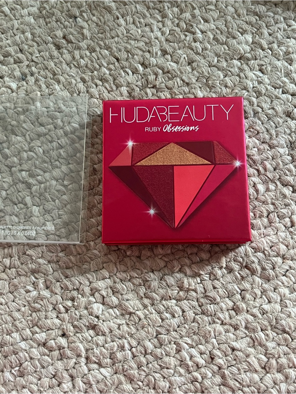 HUDA BEAUTY Ruby Obsessions Mini Eyeshadow Palette - Red & Gold